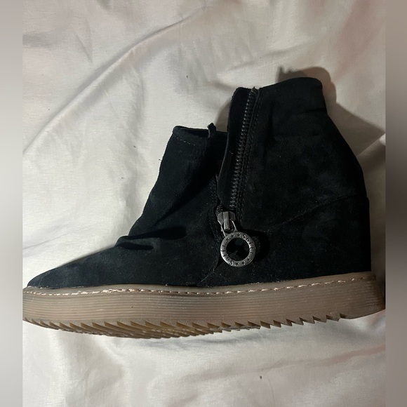 Sofft Black Wedge Shoes with Suede Finish